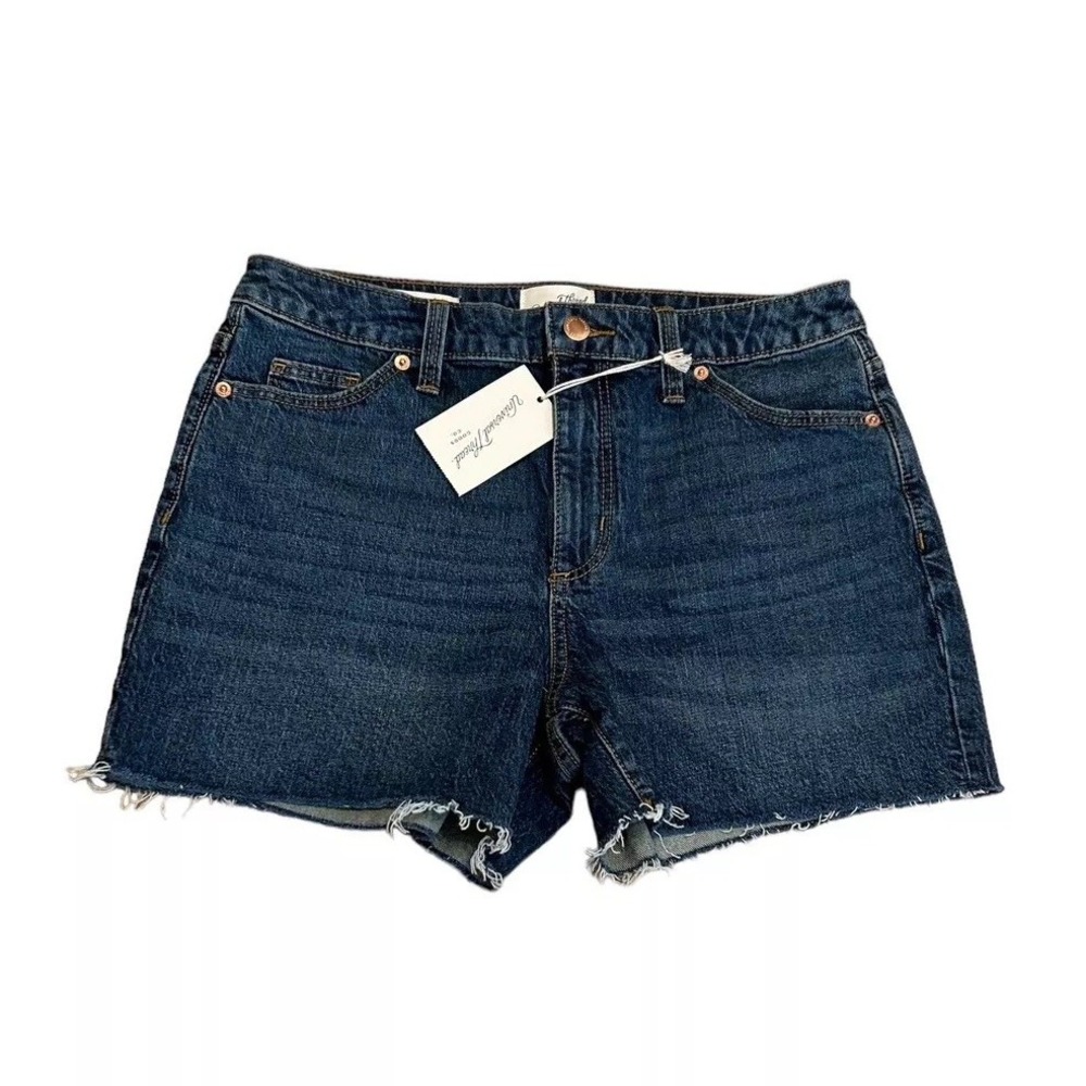 Universal Threads Ladies NWT Vintage MIDI Jean Shorts Sz‎ 6  fringe raw hem